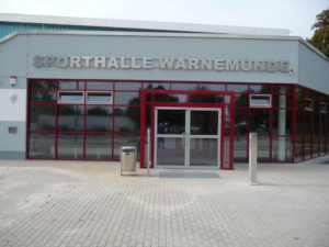 Eingang Sporthalle Warnemünde